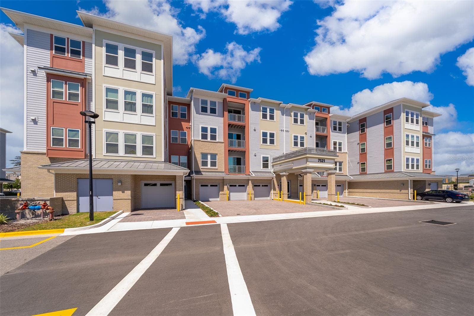 7521 LAUREATE BLVD #5208