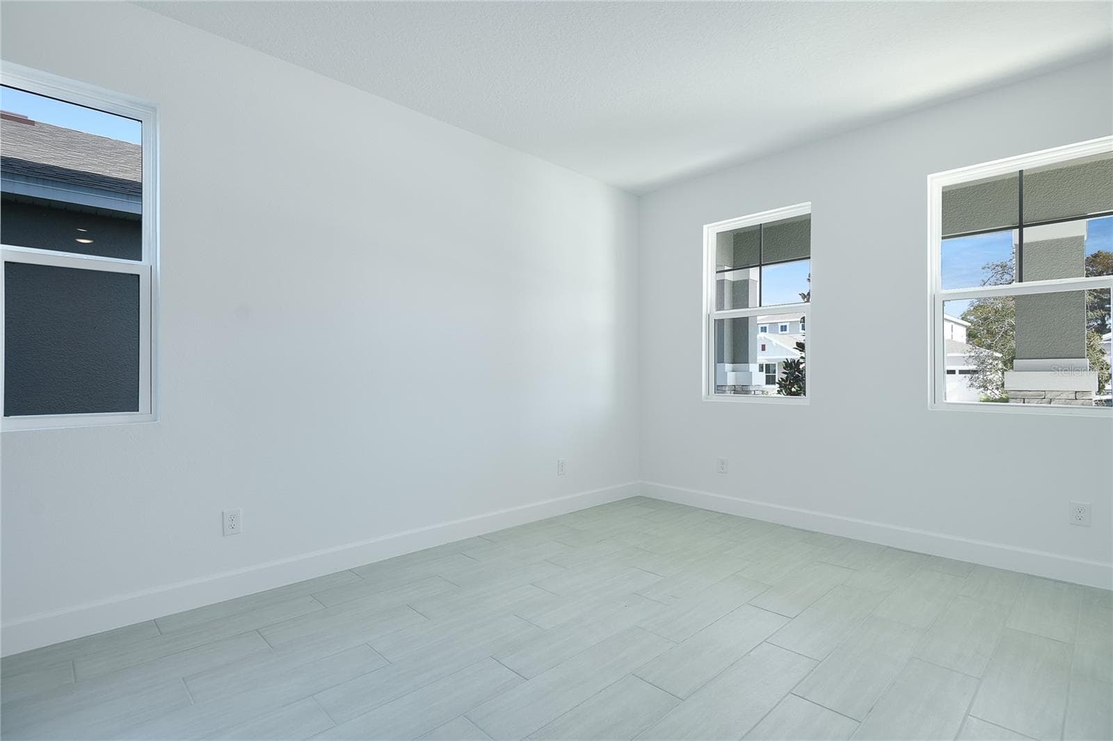 Single Family Residence at 161 WATERSTONE LOOP, TAVARES, photo 4 of 22
