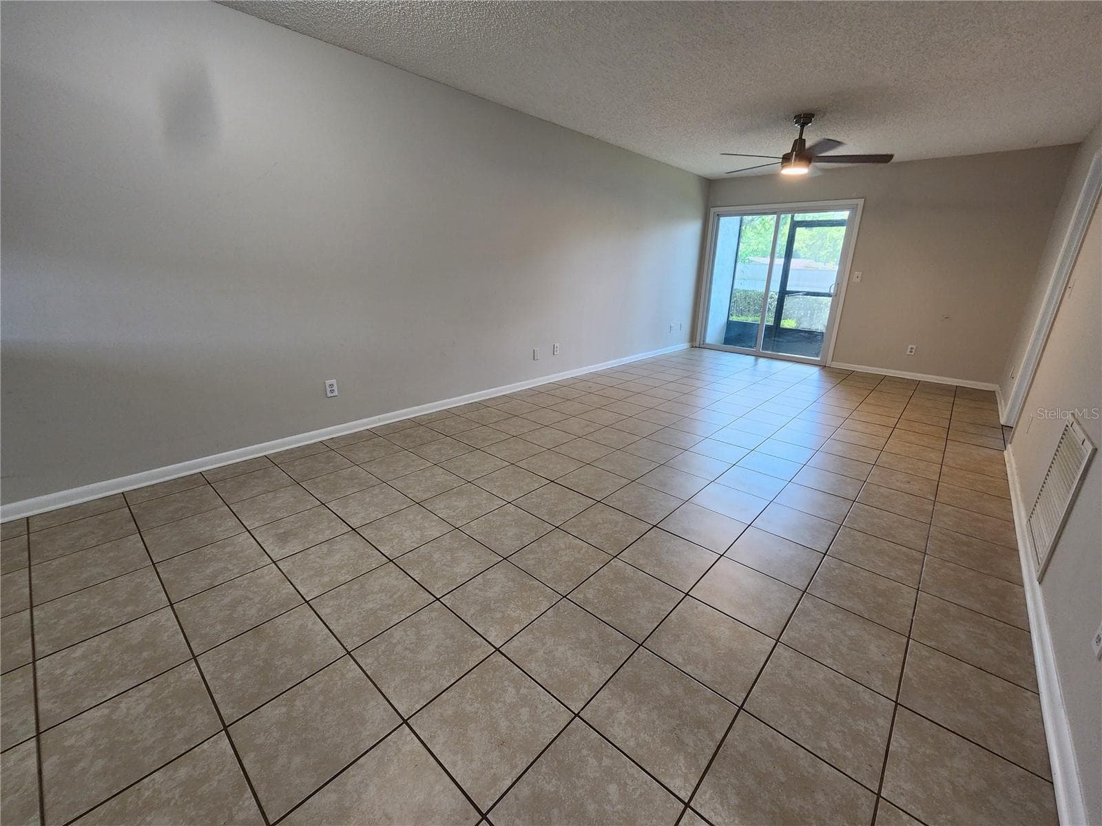 Living Room - 39132 COUNTY ROAD 54 #2152, ZEPHYRHILLS