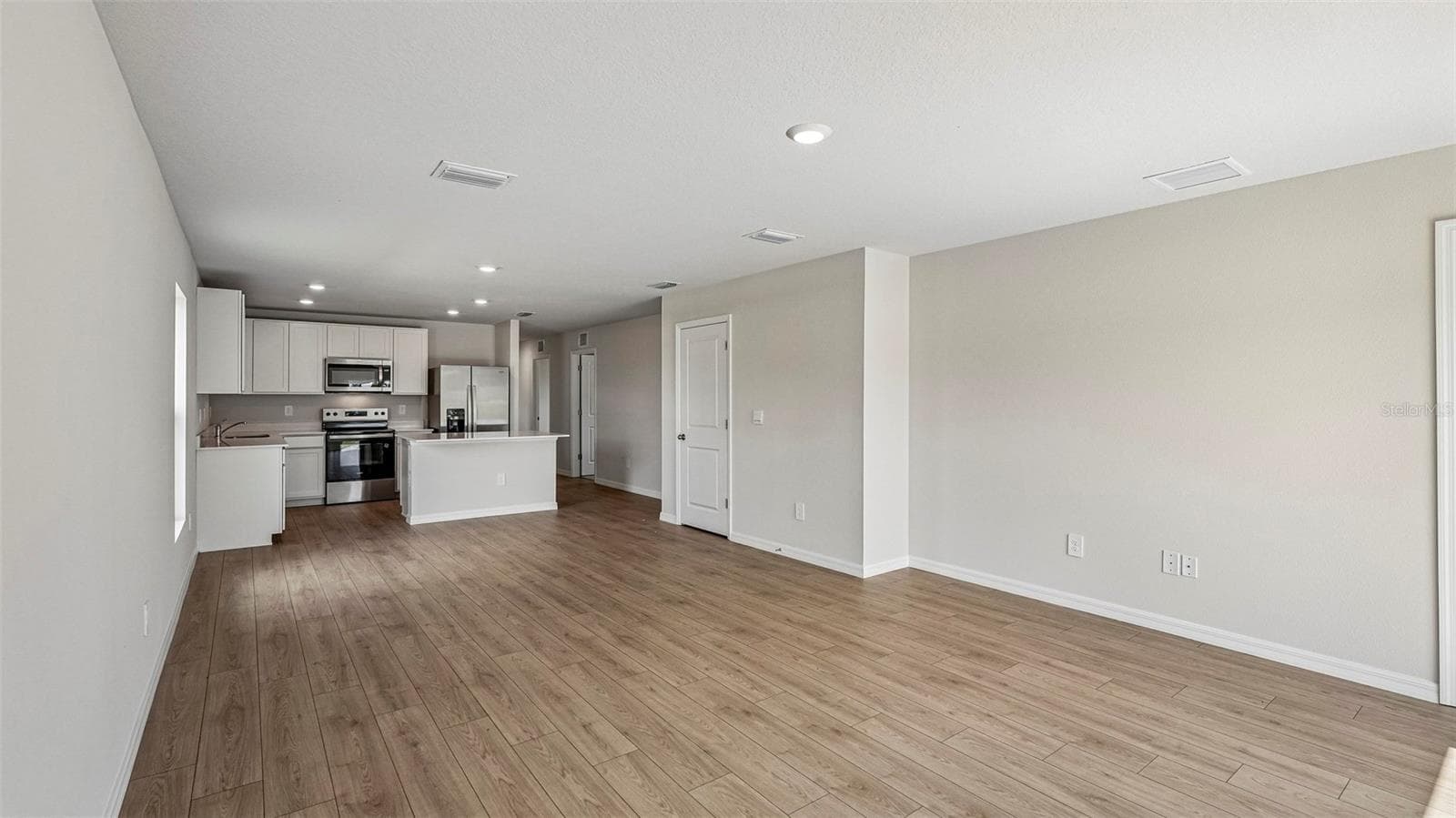 Single Family Residence at 10420 CURVING CREEK LOOP, PARRISH, photo 11 of 38