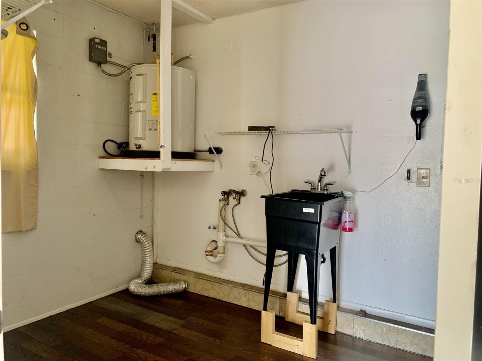 Laundry room - 5050 29TH AVE N, ST PETERSBURG