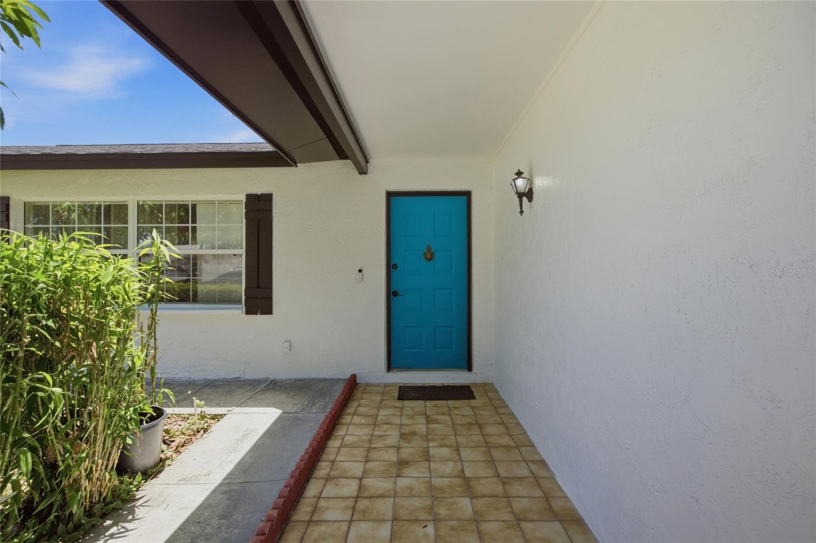 Single Family Residence at 13510 CAPITOL DR, TAMPA, photo 4 of 31