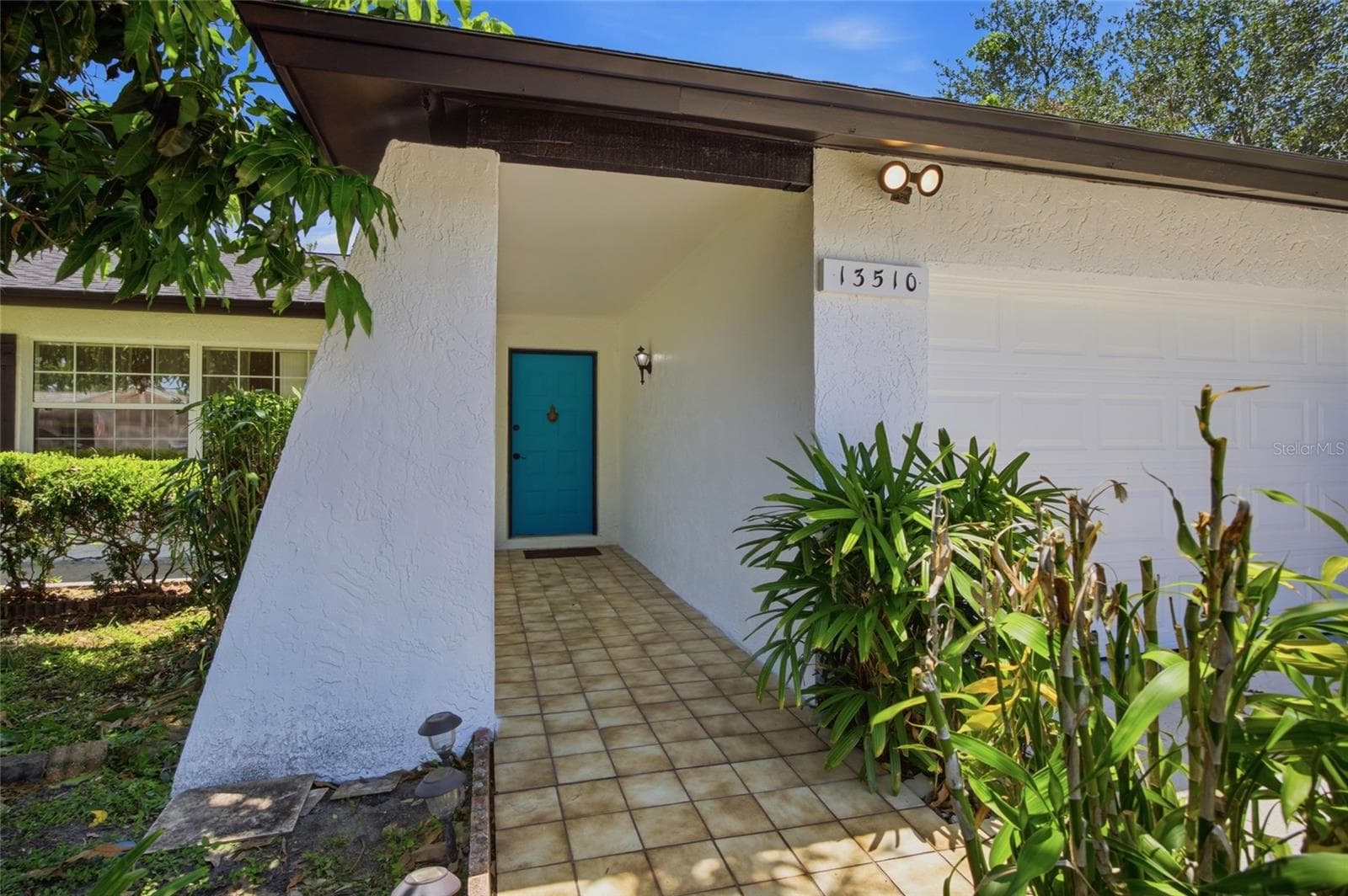 Single Family Residence at 13510 CAPITOL DR, TAMPA, photo 5 of 31