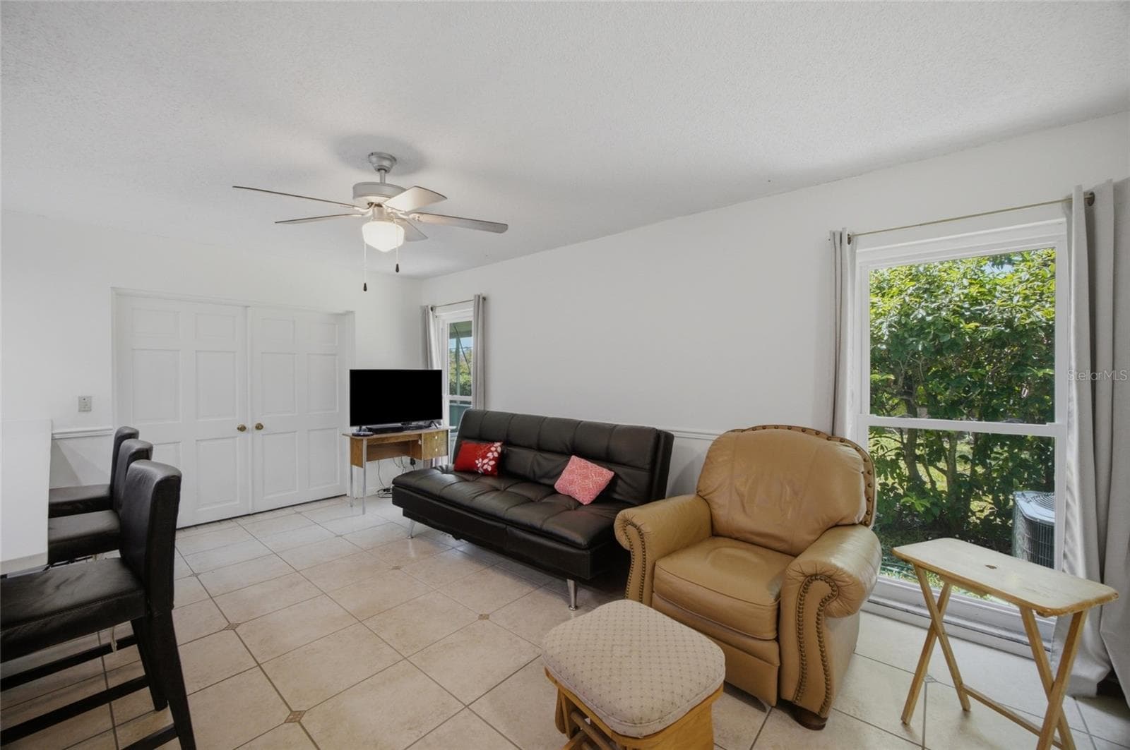 Single Family Residence at 13510 CAPITOL DR, TAMPA, photo 9 of 31