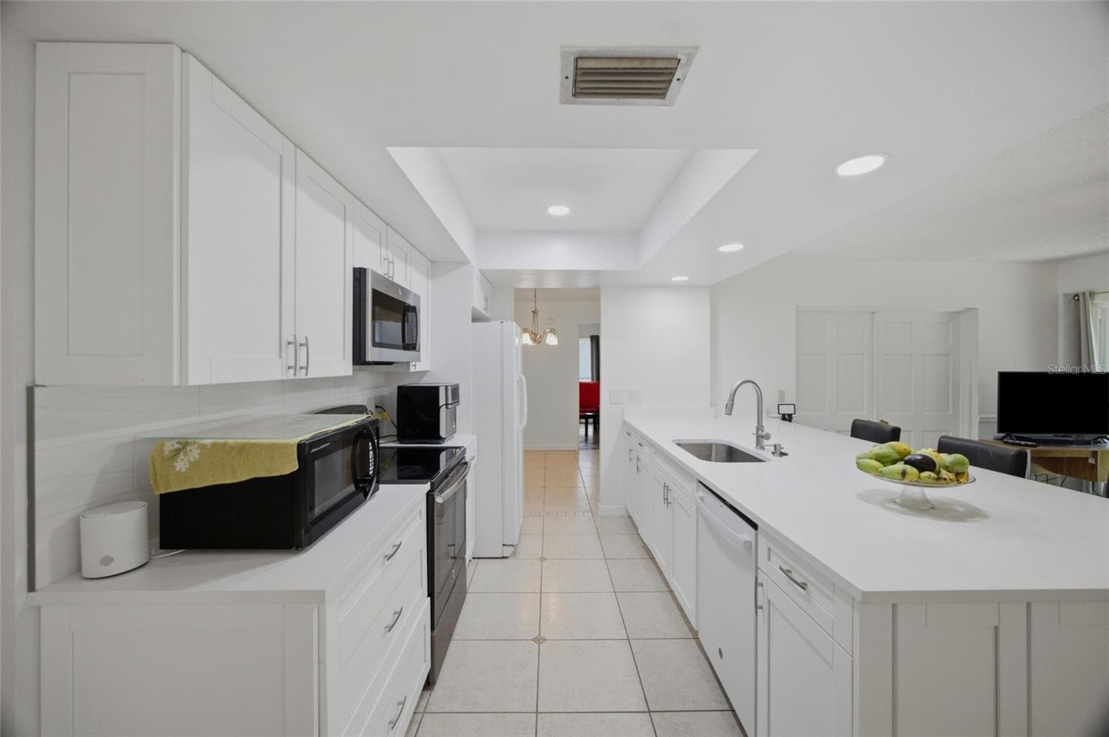 Single Family Residence at 13510 CAPITOL DR, TAMPA, photo 12 of 31