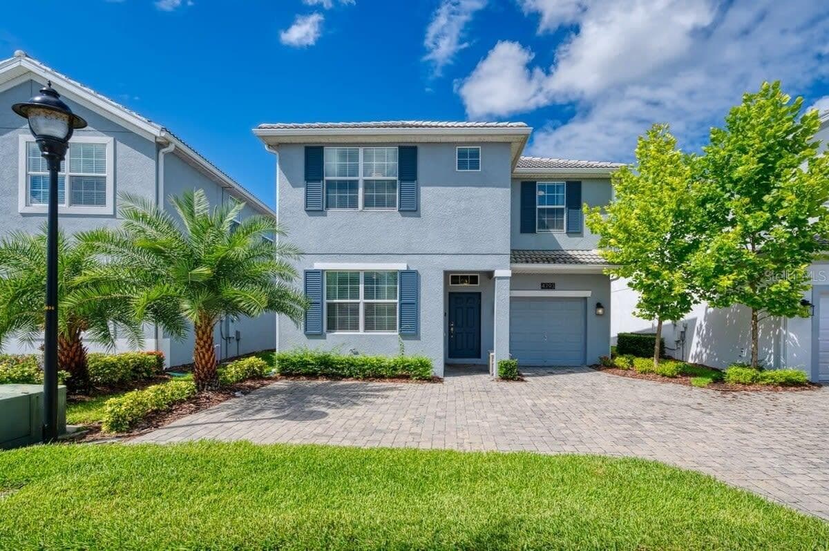 4793 KINGS CASTLE CIR