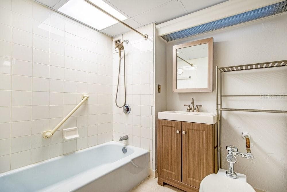 Condominium at 151 E WASHINGTON ST #217, ORLANDO, photo 20 of 59