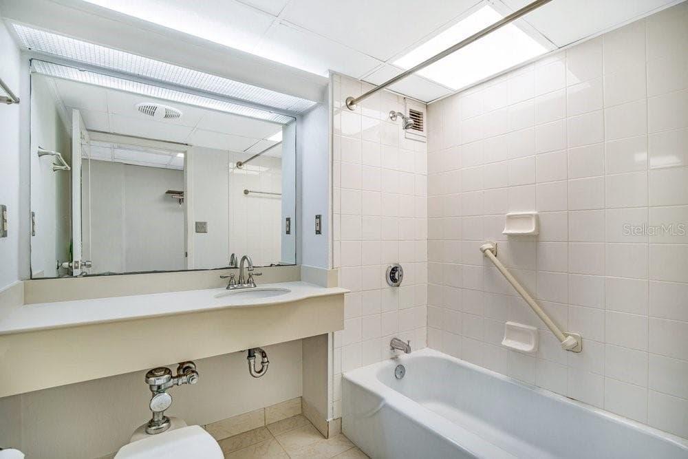 Condominium at 151 E WASHINGTON ST #217, ORLANDO, photo 22 of 59
