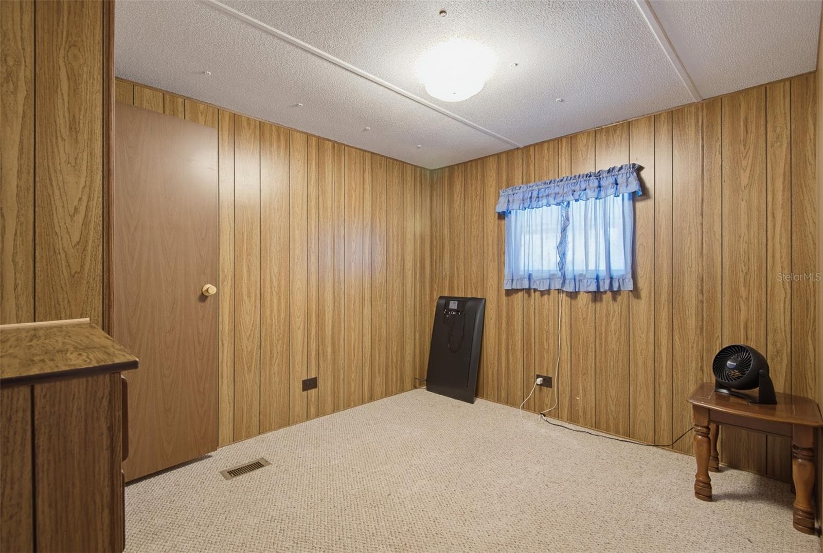 Single Family Residence at 110 CHARLES ST, EDGEWATER, photo 15 of 57