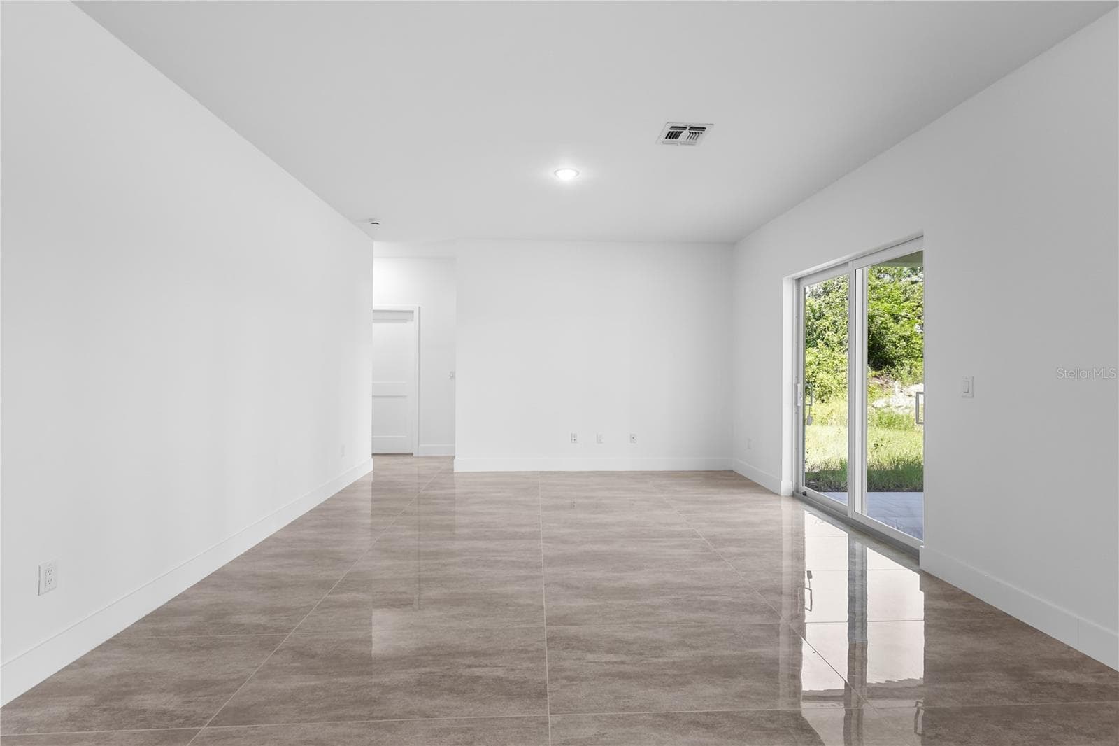 Single Family Residence at 1142 DUTCHESS ST E, LEHIGH ACRES, photo 18 of 58