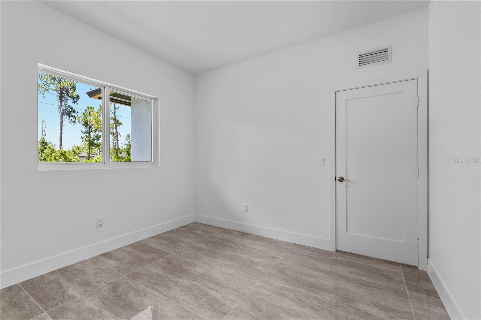 Single Family Residence at 1142 DUTCHESS ST E, LEHIGH ACRES, photo 41 of 58