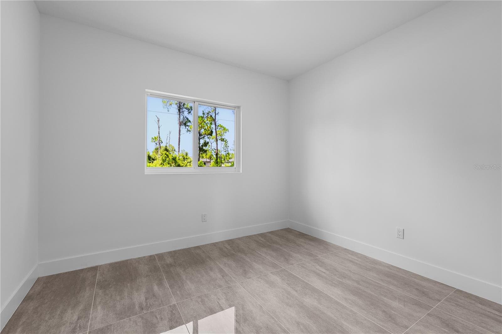 Single Family Residence at 1142 DUTCHESS ST E, LEHIGH ACRES, photo 42 of 58