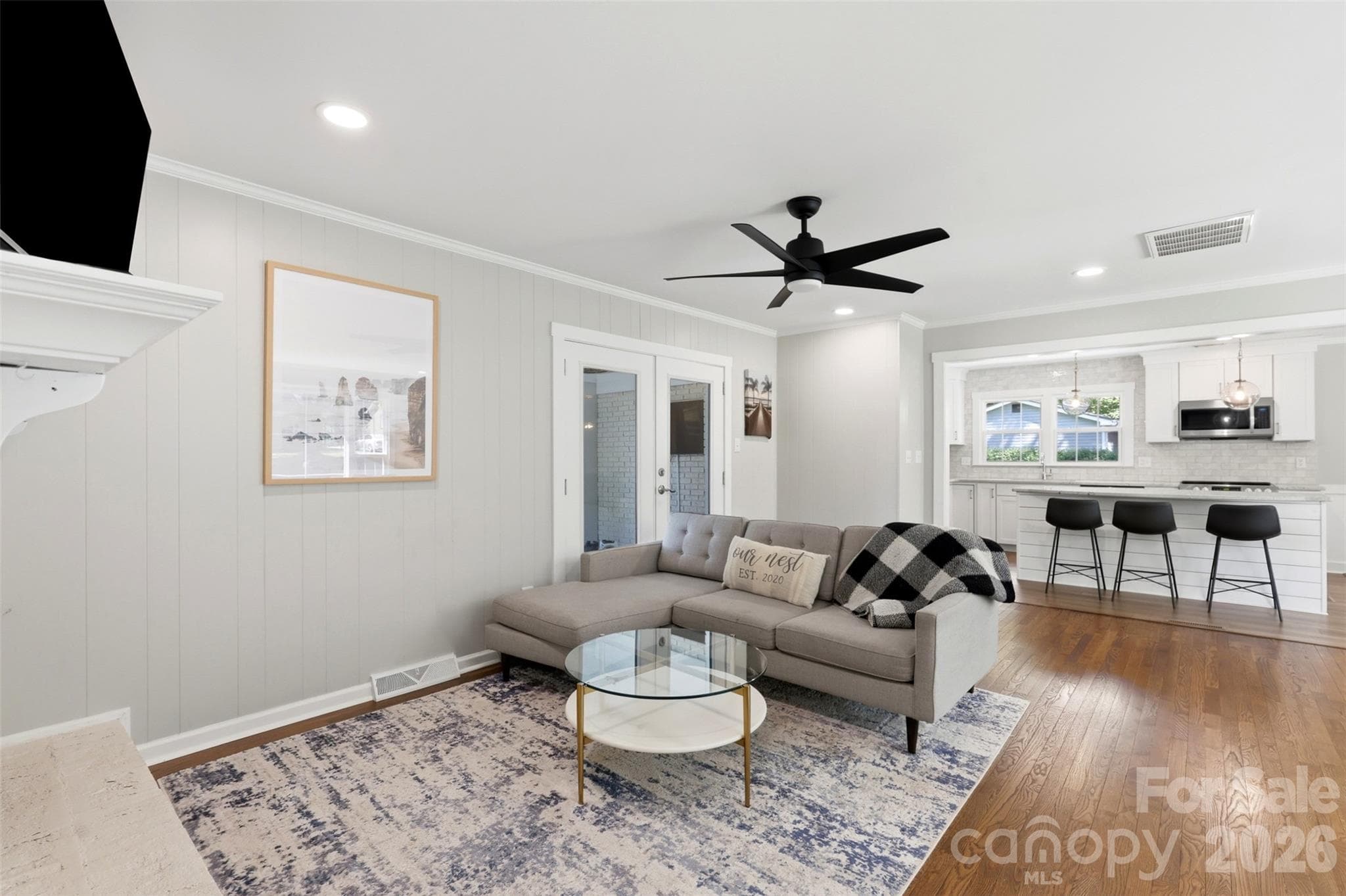 Single Family Residence at 8115 Knollbrook Drive, Charlotte, photo 10 of 46