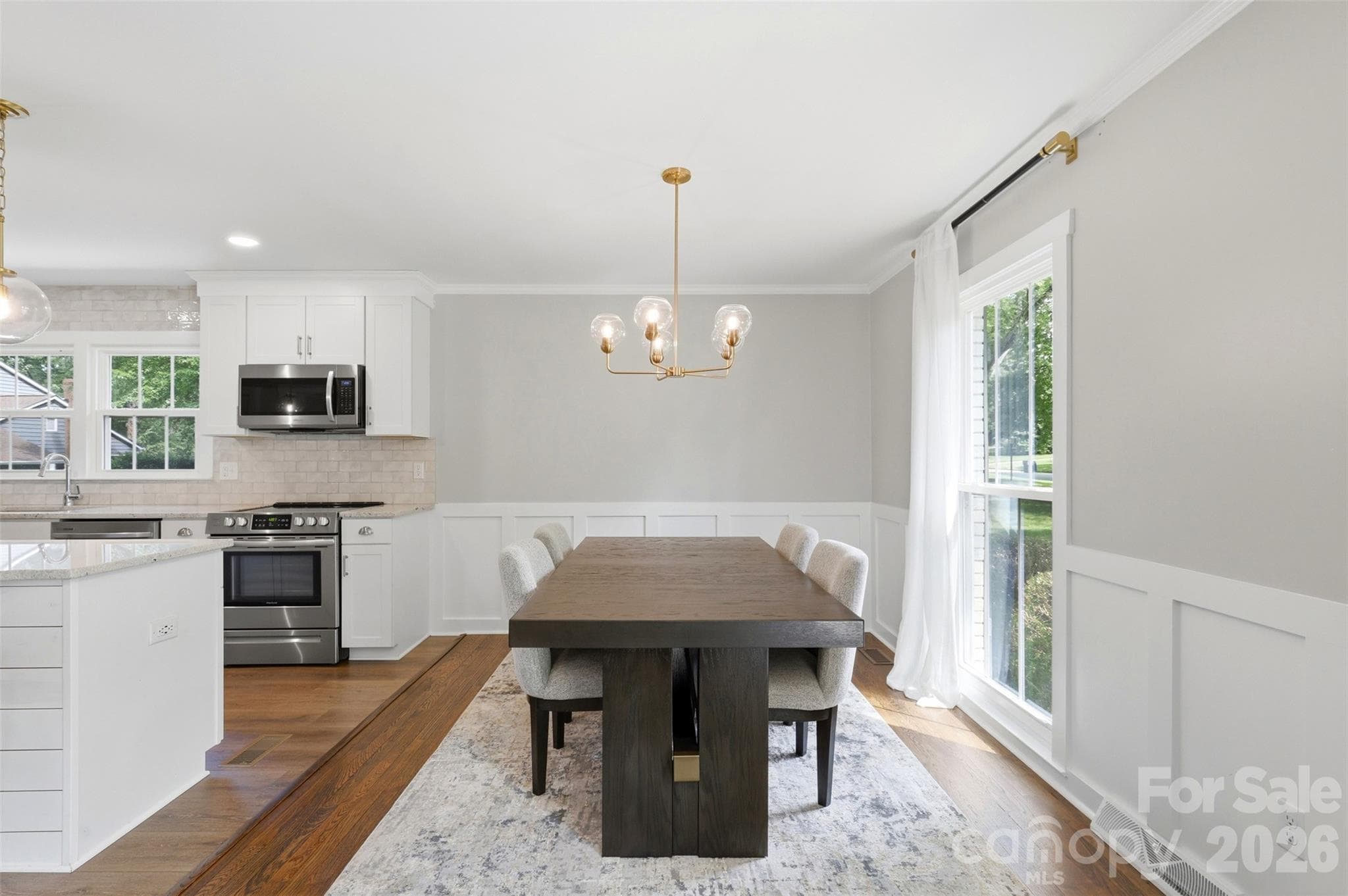 Single Family Residence at 8115 Knollbrook Drive, Charlotte, photo 18 of 46
