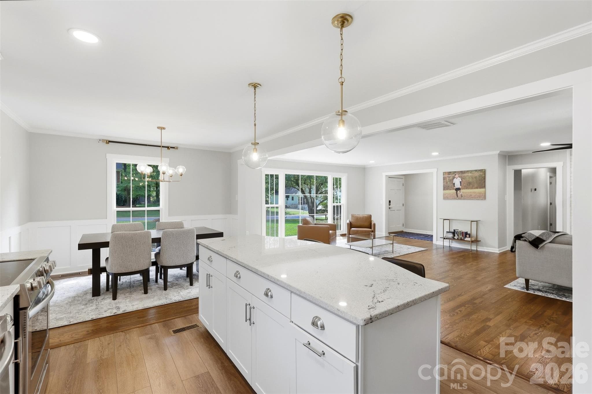 Single Family Residence at 8115 Knollbrook Drive, Charlotte, photo 19 of 46
