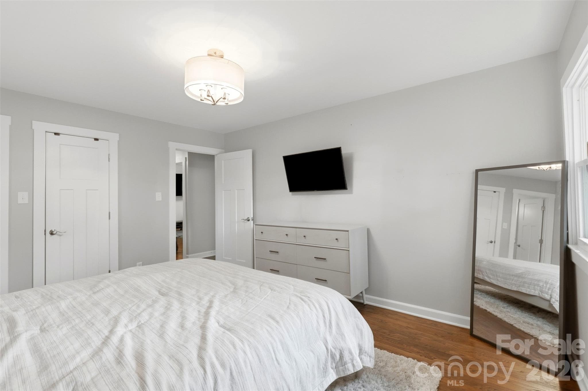 Single Family Residence at 8115 Knollbrook Drive, Charlotte, photo 31 of 46