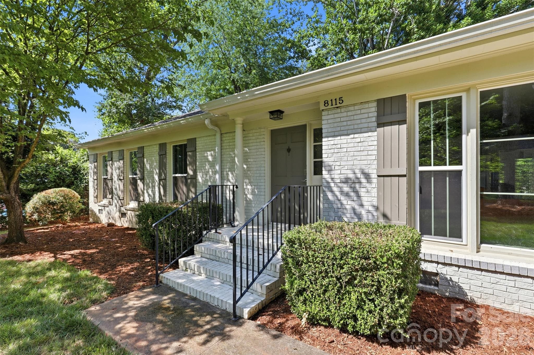 Single Family Residence at 8115 Knollbrook Drive, Charlotte, photo 44 of 46