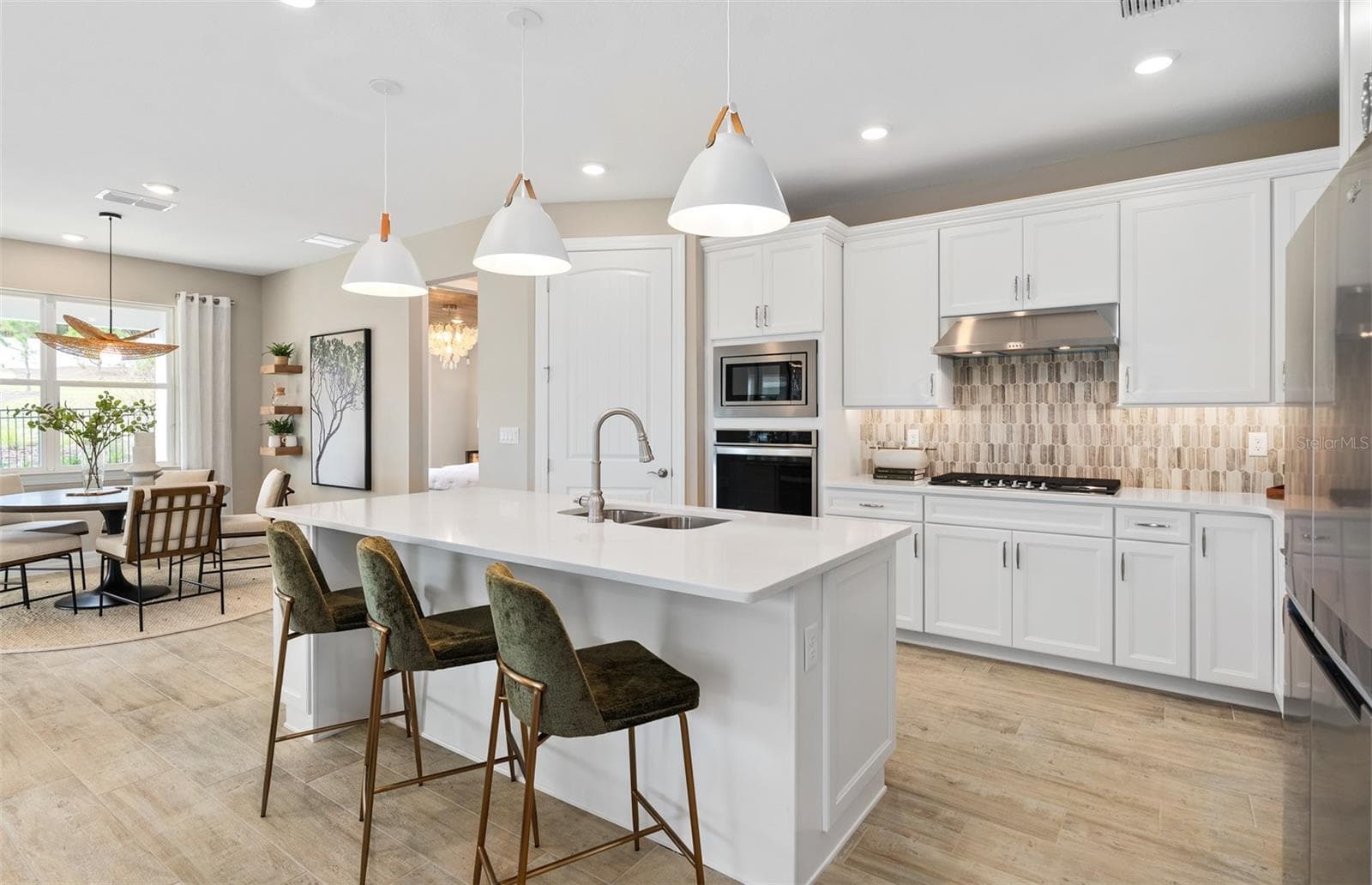 Model Home Design Only. Pictures and furnishings are for illustrative purposes only. Elevations, colors and options may vary. Furniture is for model home staging only. - 5095 TWIN LAKES BOULEVARD, ST CLOUD