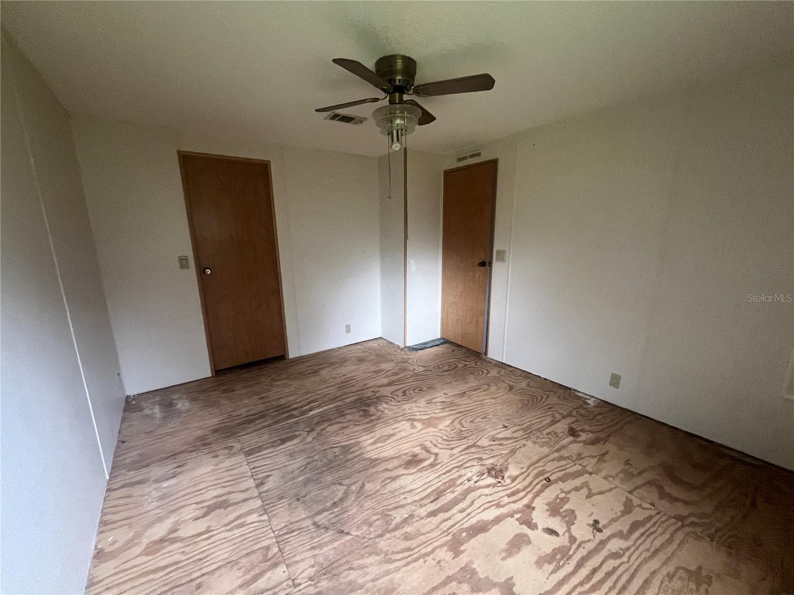 Manufactured Home at 4010 GLEN RD, LAKELAND, photo 36 of 66