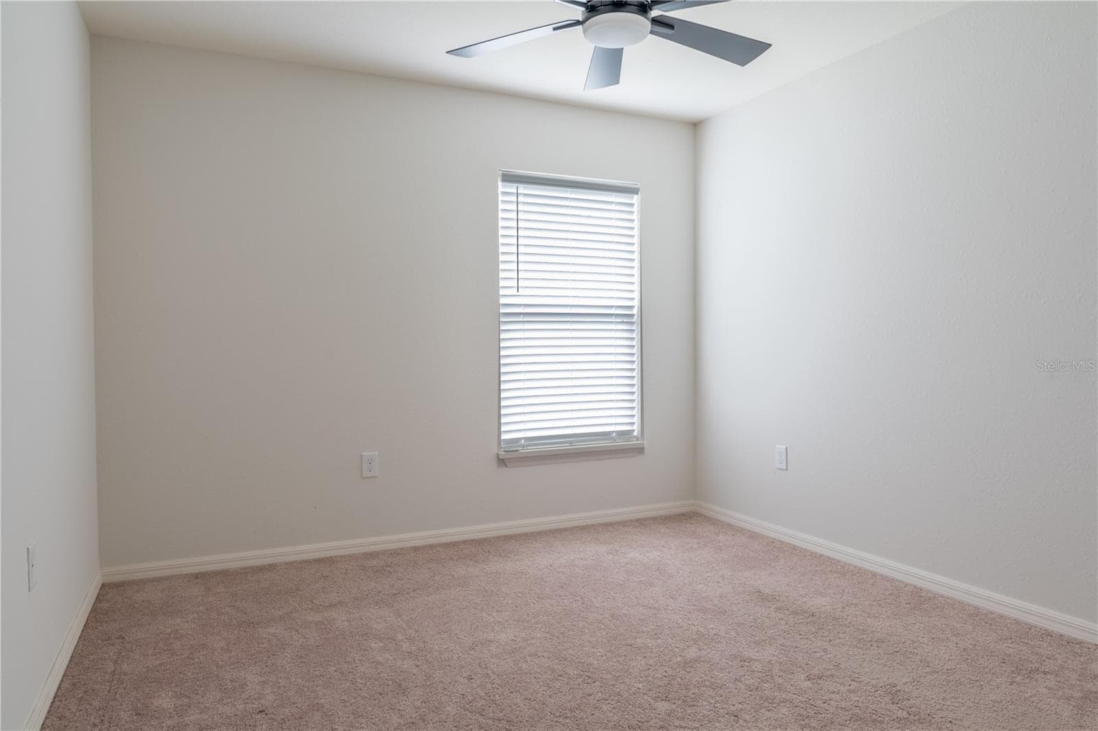 Single Family Residence at 909 MONTGOMERY LN, POLK CITY, photo 17 of 30