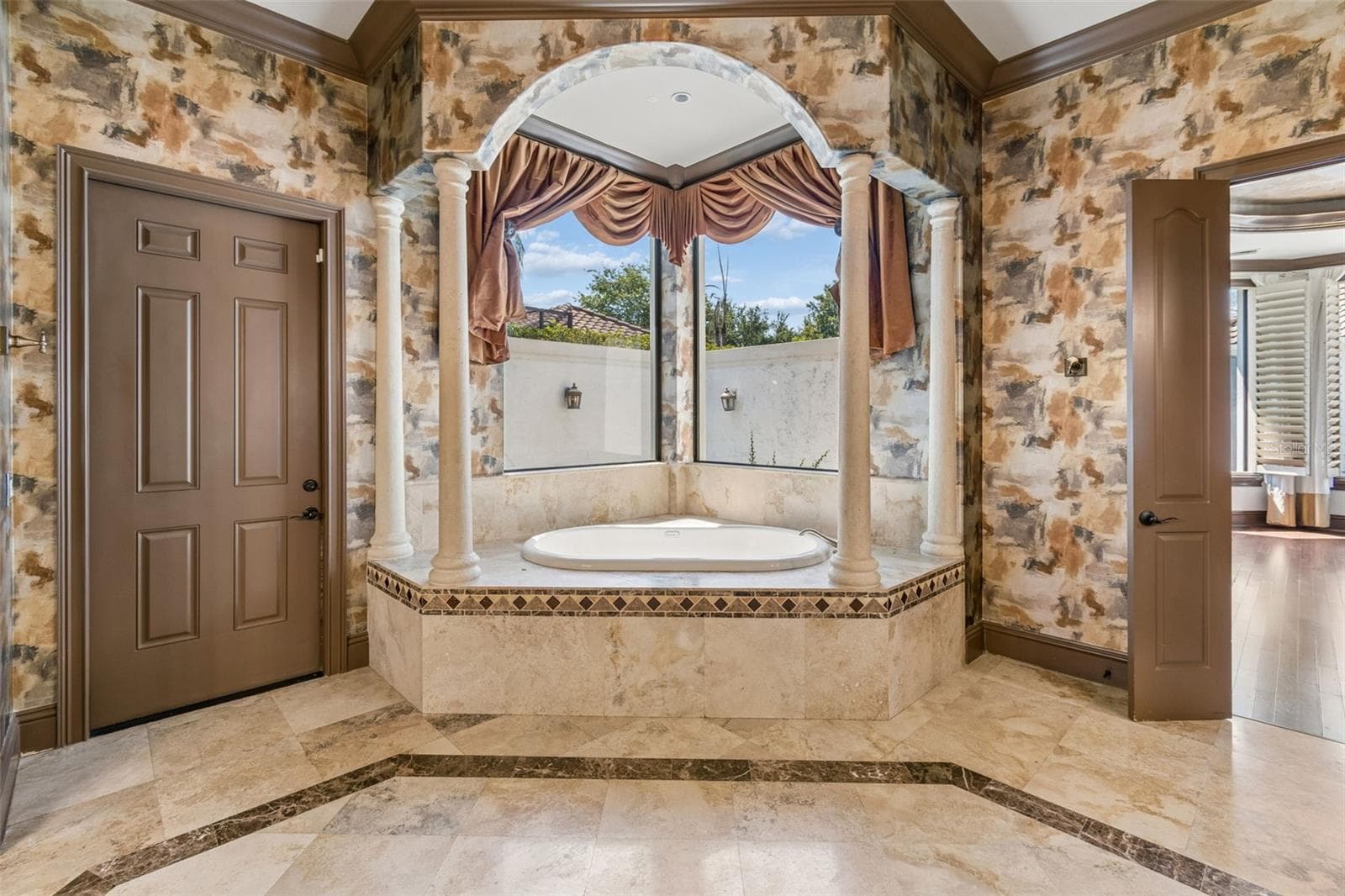 Single Family Residence at 13250 BELLARIA CIR, WINDERMERE, photo 47 of 99