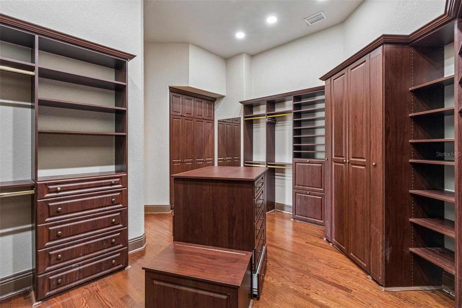 Single Family Residence at 13250 BELLARIA CIR, WINDERMERE, photo 56 of 99