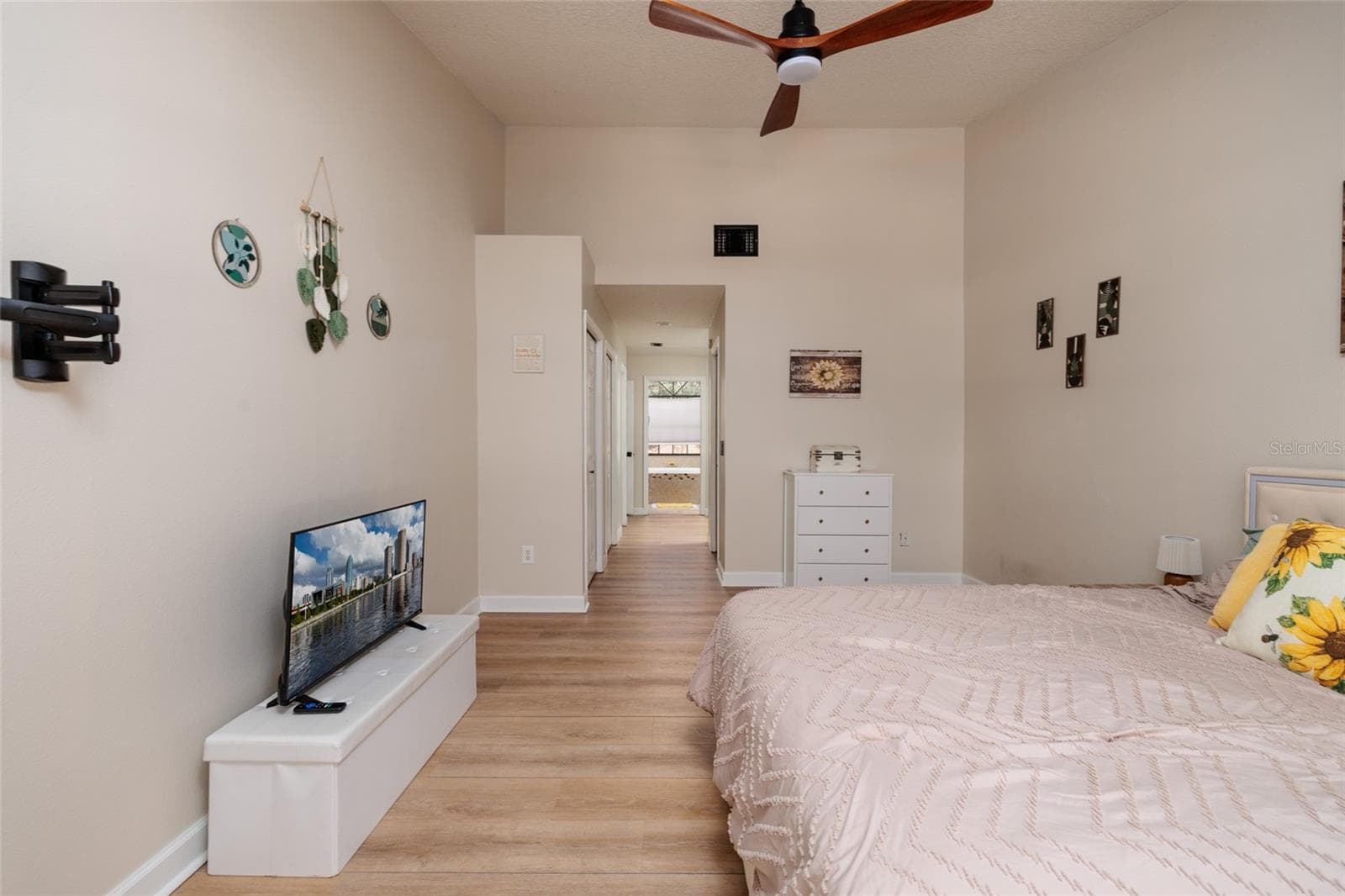 master bedroom - 17557 FAIRMEADOW DR, TAMPA