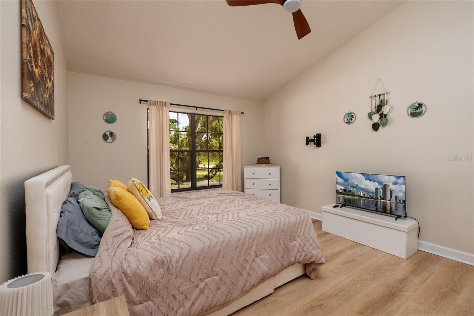 master bedroom - 17557 FAIRMEADOW DR, TAMPA