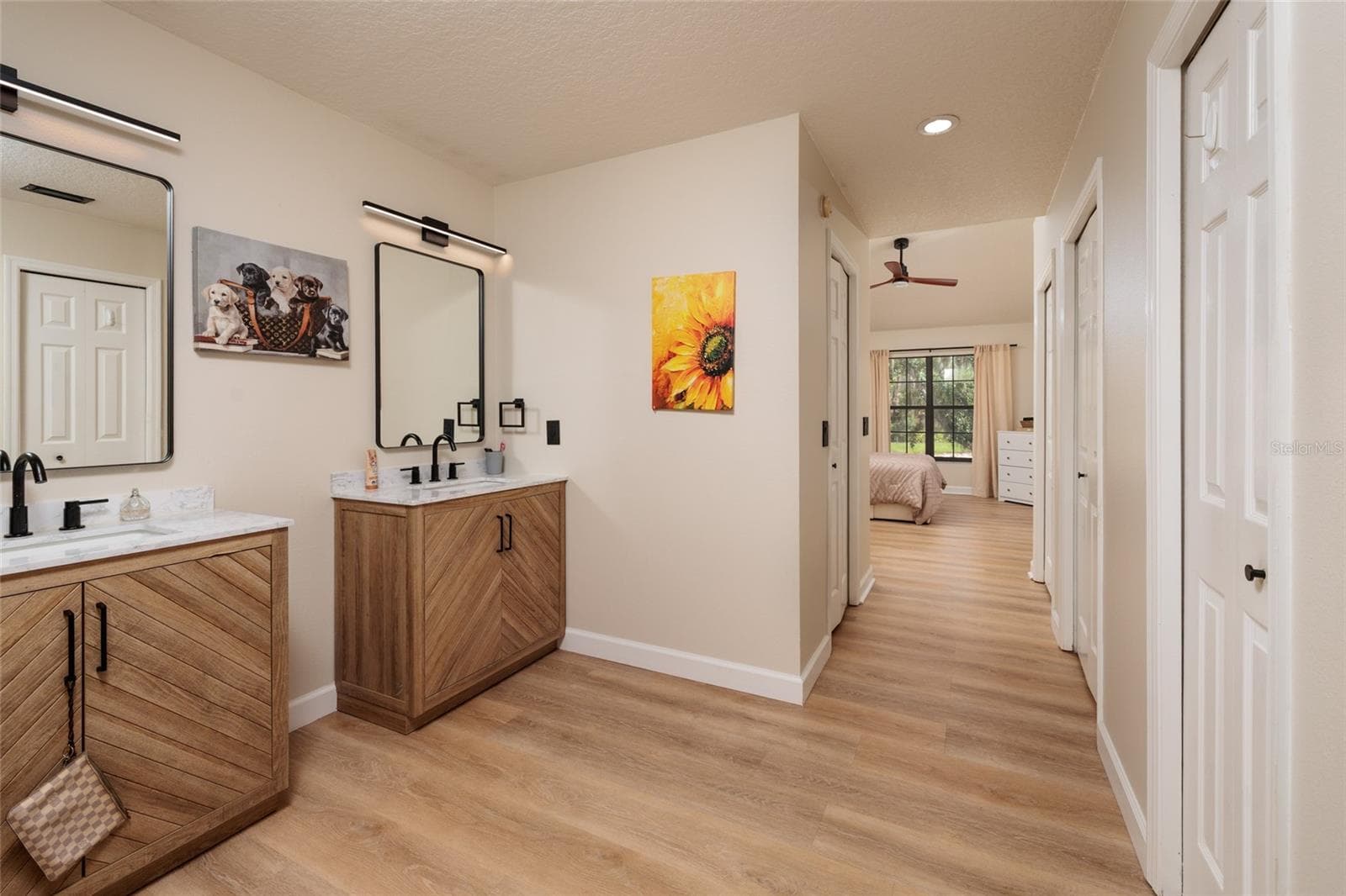 master bathroom with closets - 17557 FAIRMEADOW DR, TAMPA