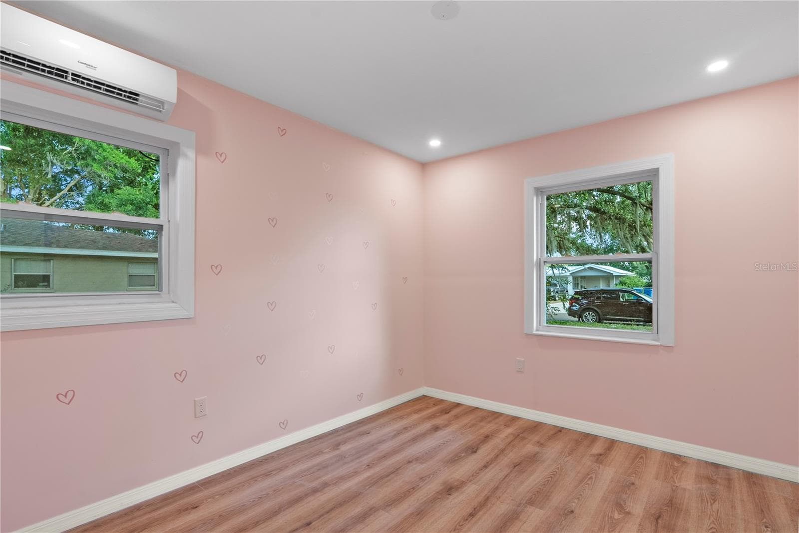 Single Family Residence at 607 WALNUT DR, FORT MEADE, photo 10 of 13