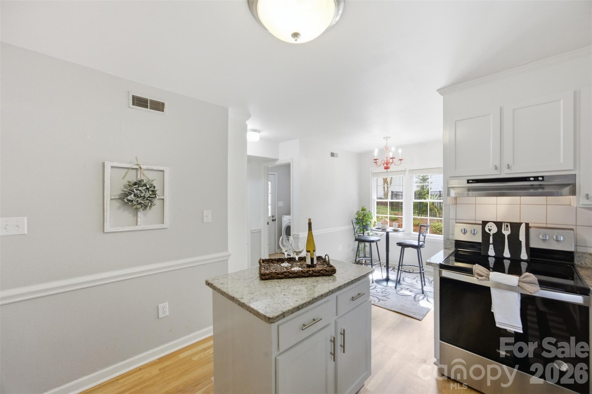 Single Family Residence at 2811 Creekbed Lane, Charlotte, photo 12 of 38