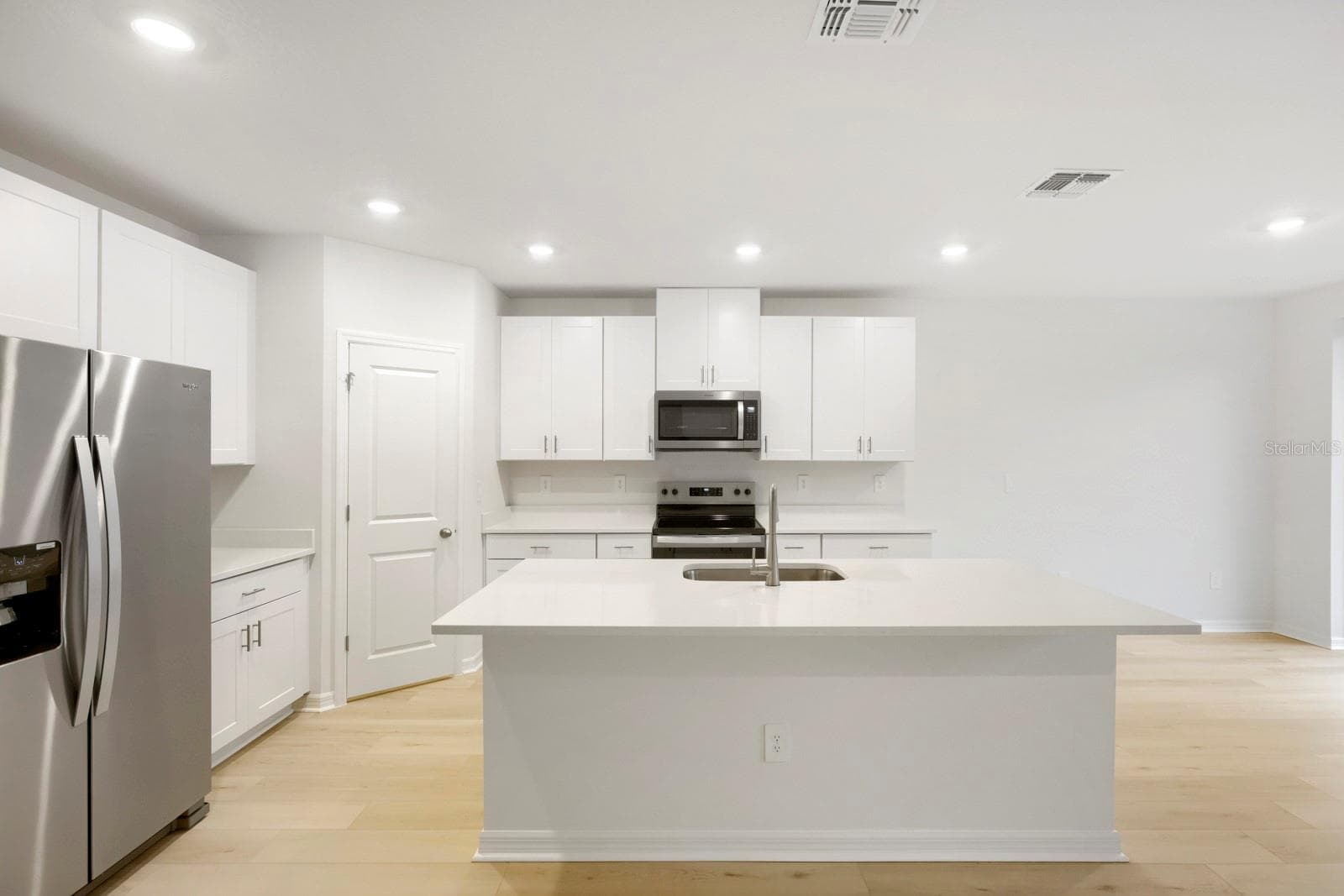 Single Family Residence at 7637 SATTERFIELD TER, PARRISH, photo 9 of 31