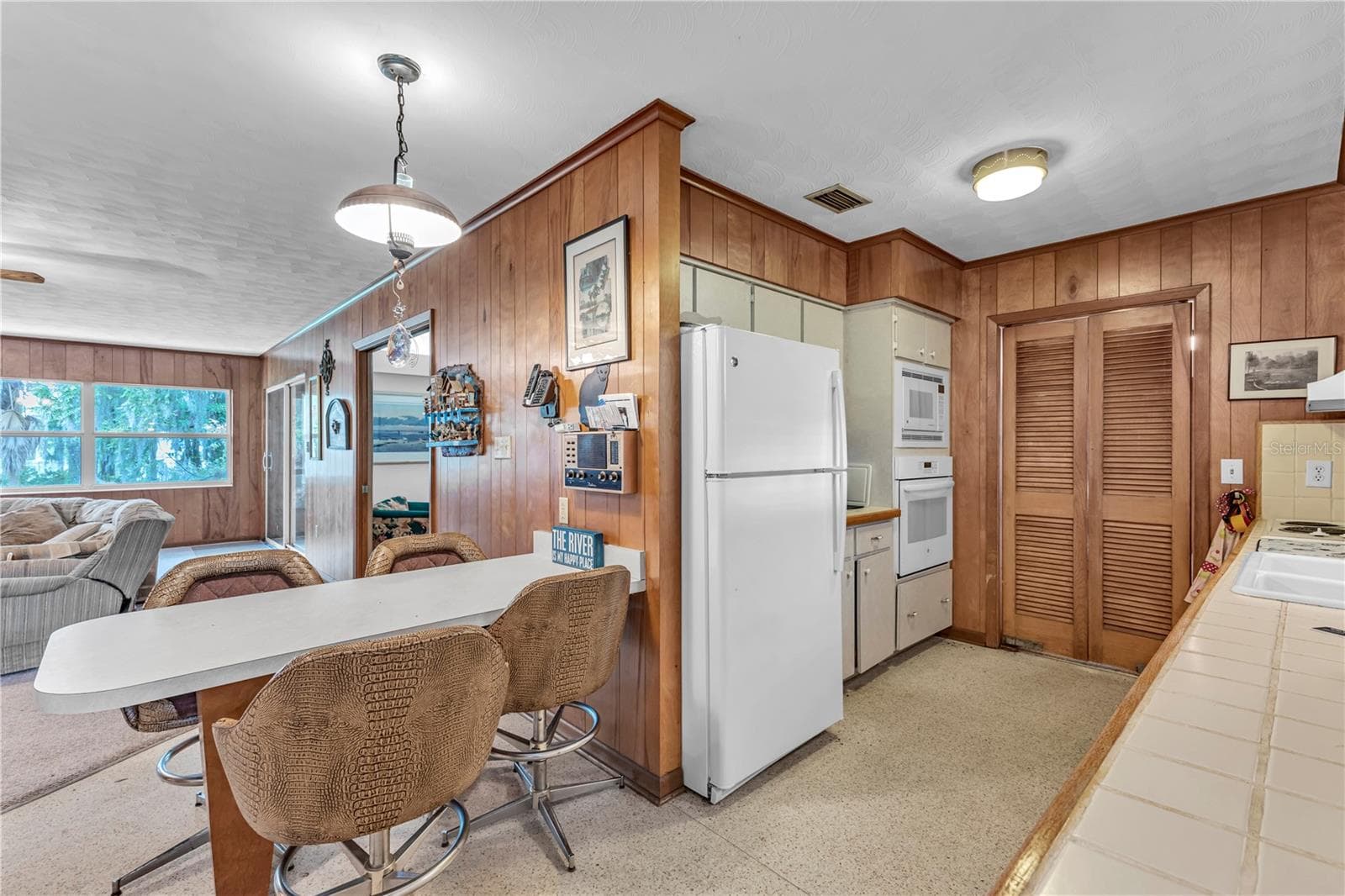 Kitchen - 1940 ALICE DR, ASTOR