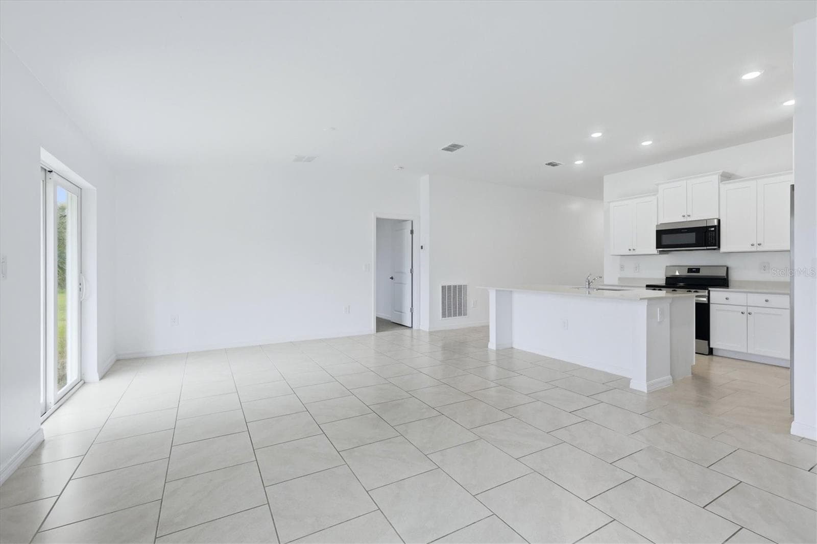 Single Family Residence at 1403 AKEN ST, PORT CHARLOTTE, photo 4 of 18