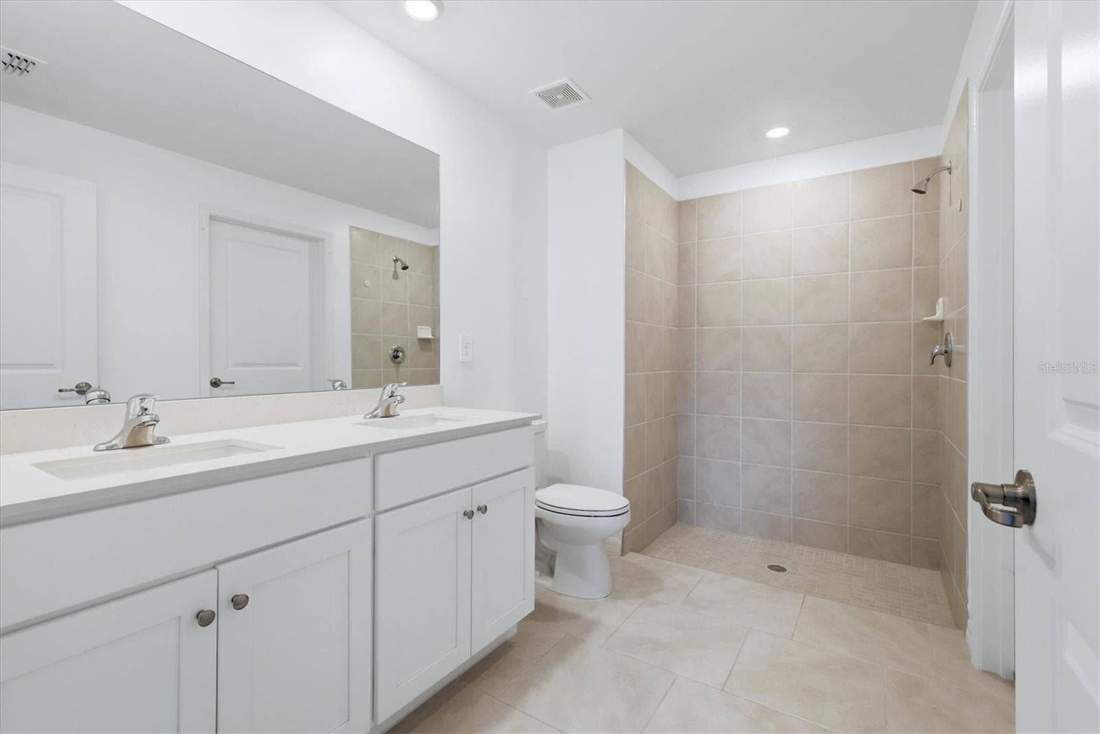 Primary Bathroom - 1403 AKEN ST, PORT CHARLOTTE
