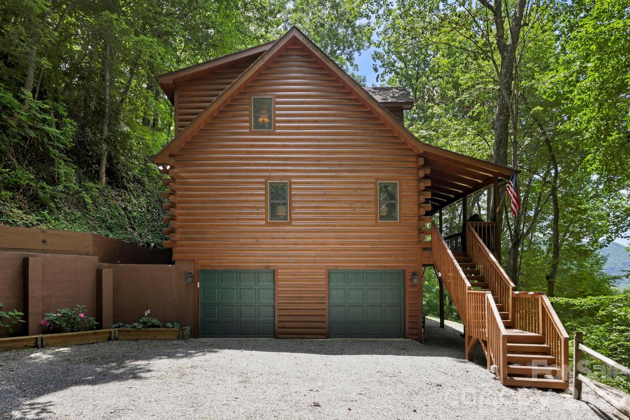 Single Family Residence at 394 Hickory Drive, Waynesville, photo 6 of 47
