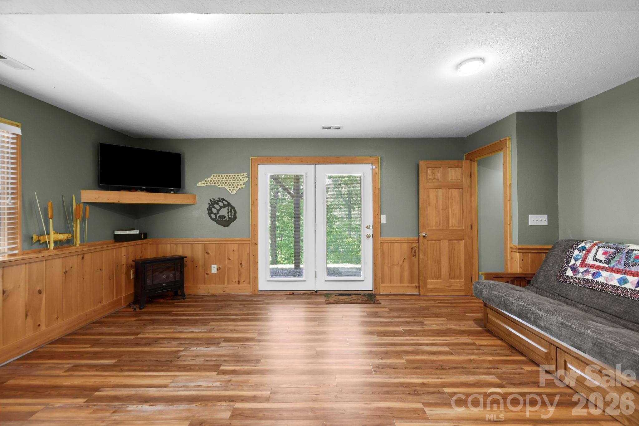Single Family Residence at 394 Hickory Drive, Waynesville, photo 37 of 47