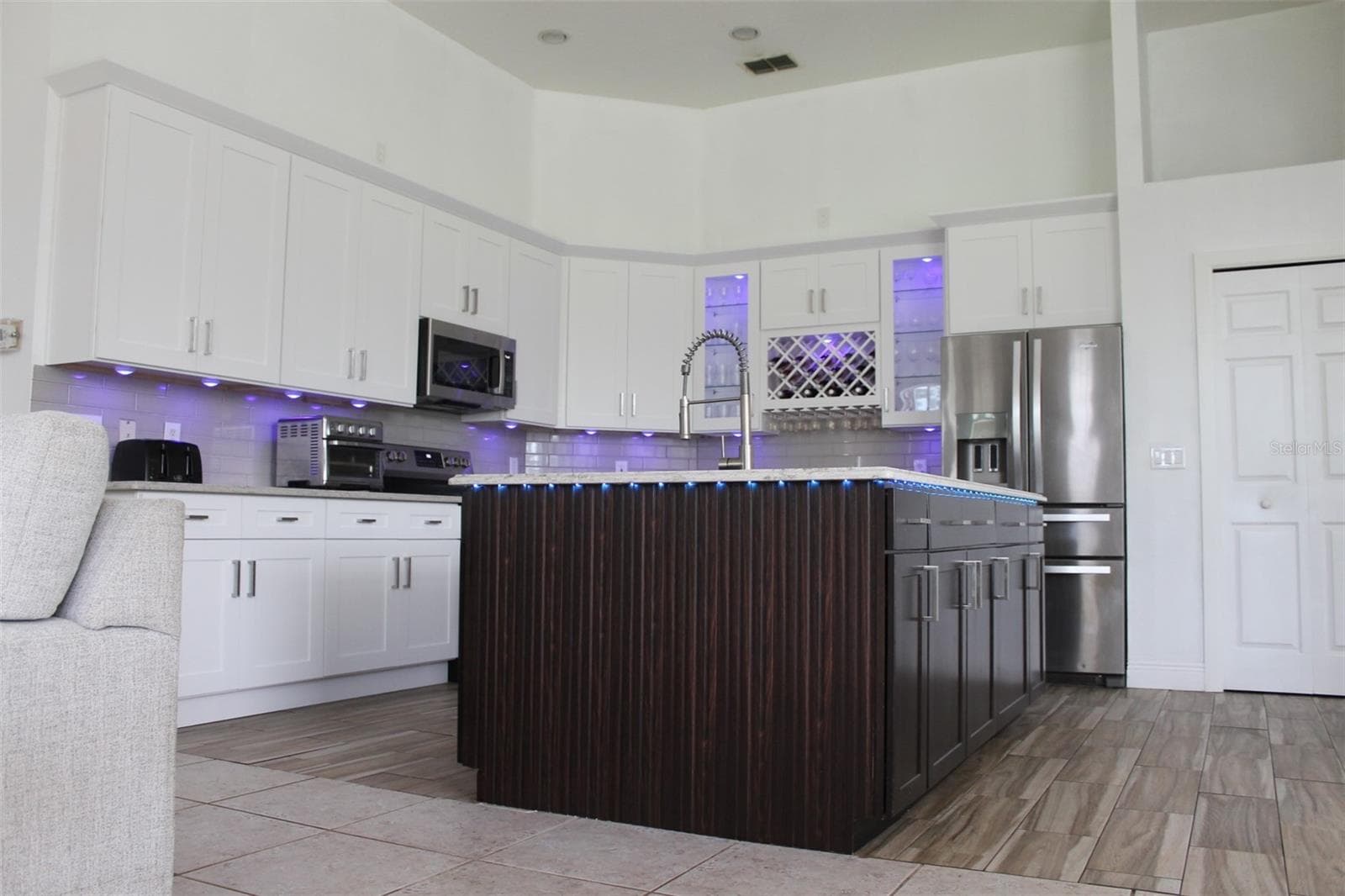 Single Family Residence at 4529 CAESAR AVE, ORLANDO, photo 15 of 56