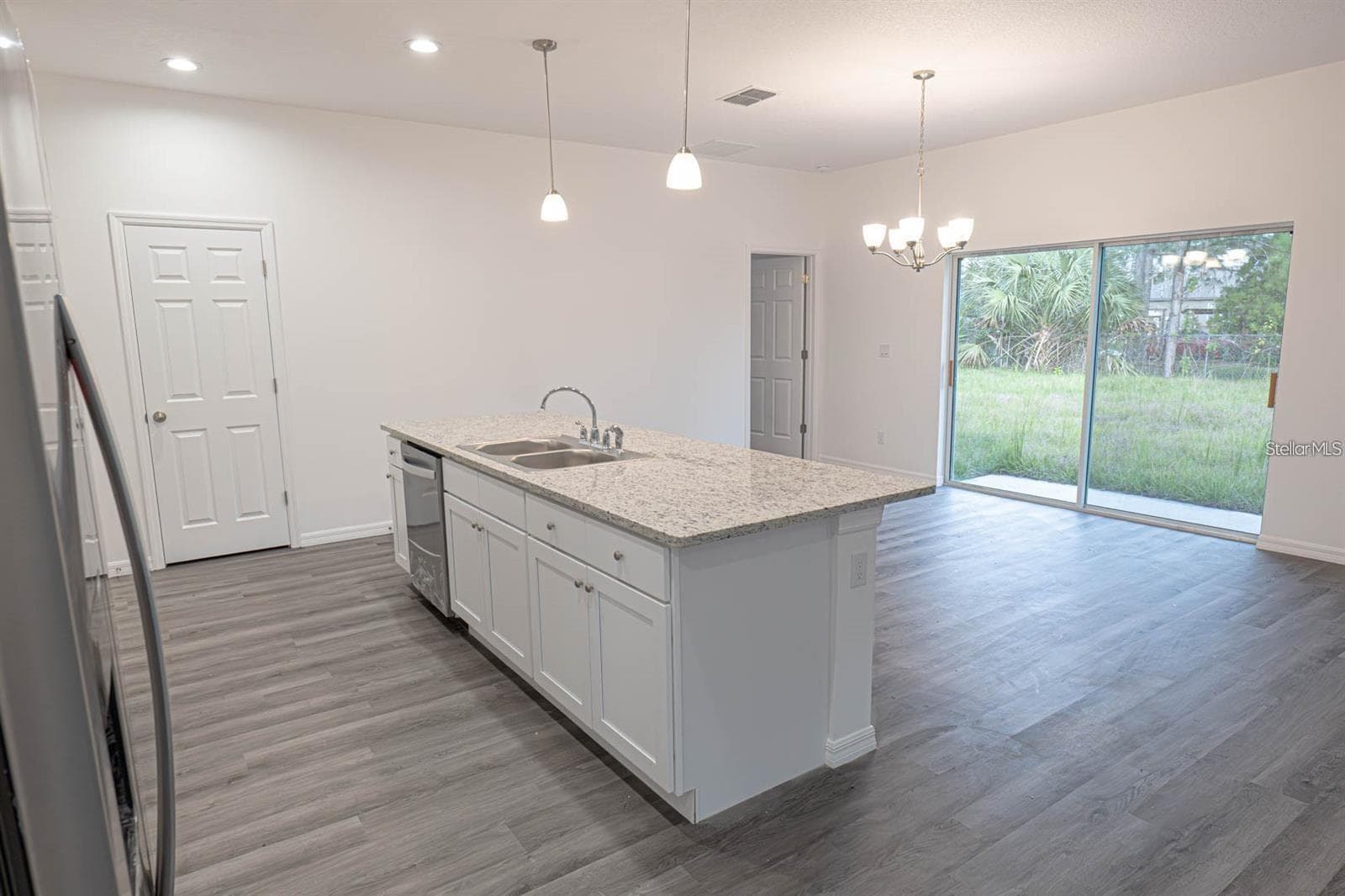Single Family Residence at 561 WILDMER RD SW, PALM BAY, photo 2 of 19