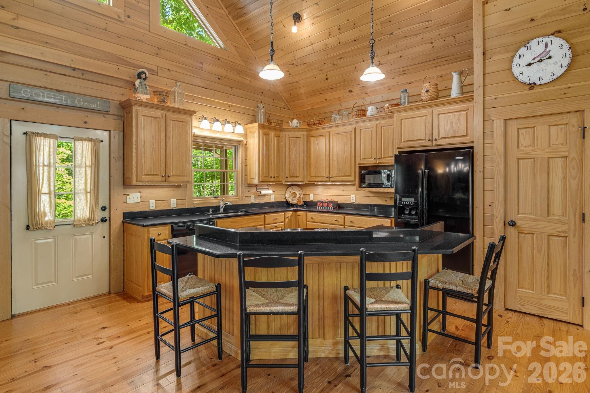 Single Family Residence at 240 Ravenswood Drive, Marion, photo 11 of 39