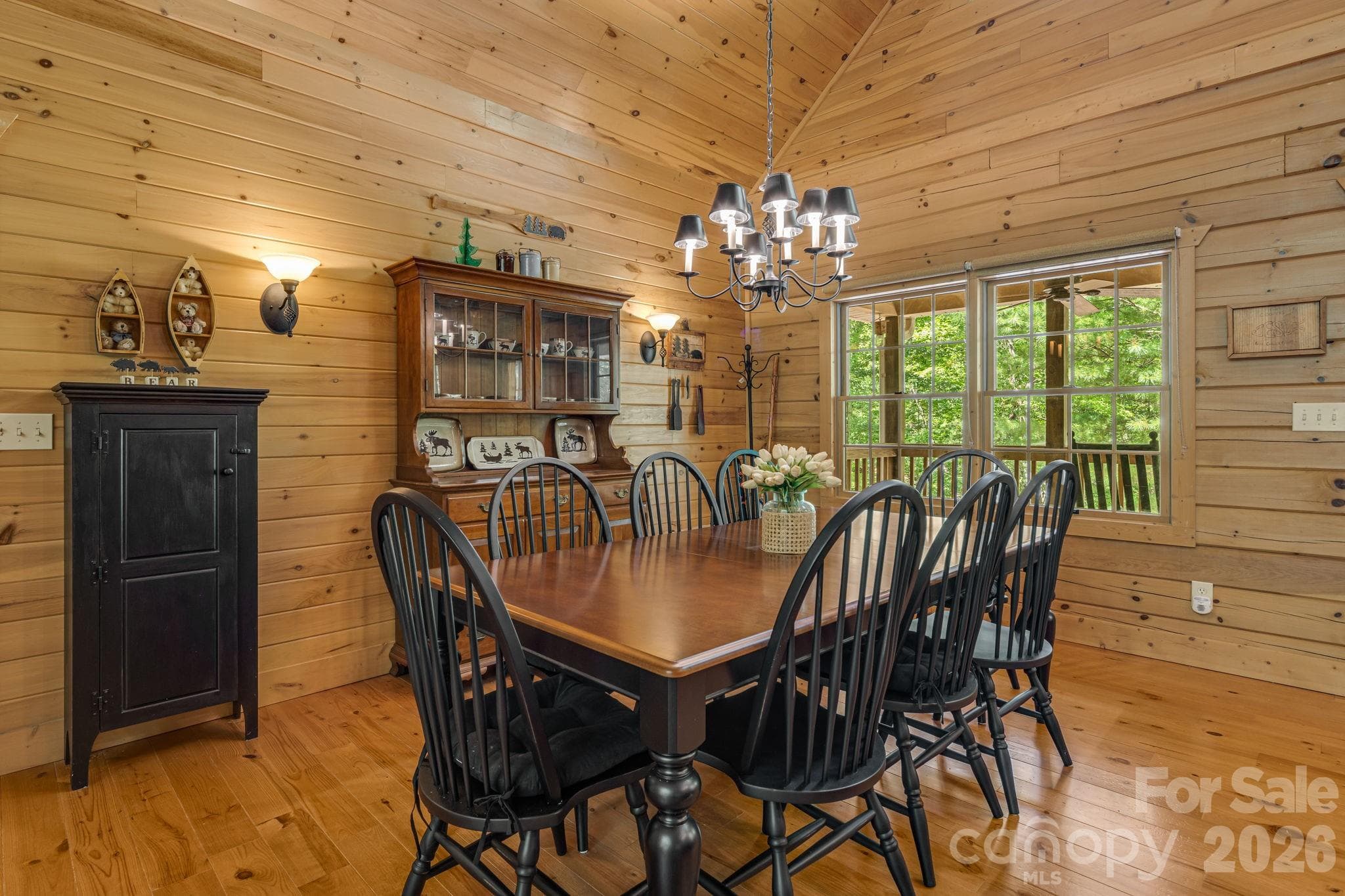 Single Family Residence at 240 Ravenswood Drive, Marion, photo 16 of 39