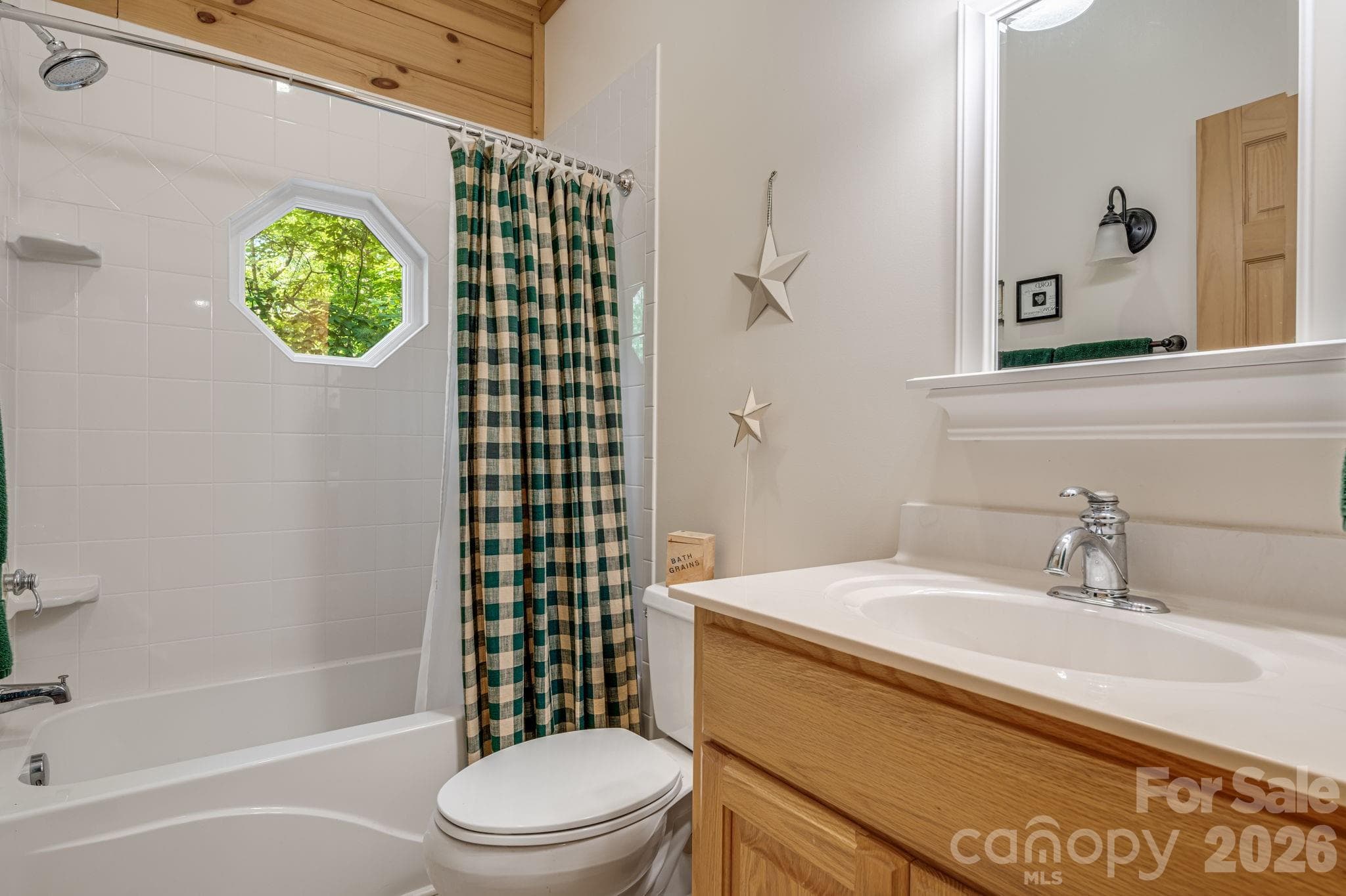 Single Family Residence at 240 Ravenswood Drive, Marion, photo 24 of 39