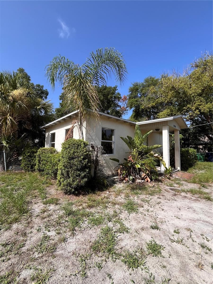 Single Family Residence at 3702 OHIO AVE, TAMPA, photo 4 of 17