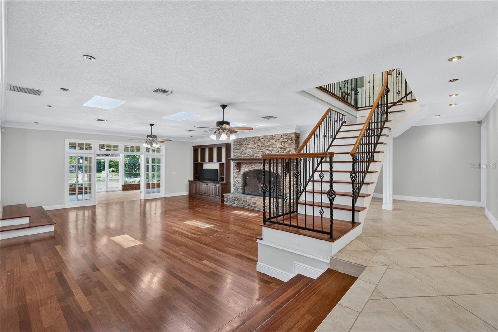 Living room - 306 OAK ESTATES DR, ORLANDO
