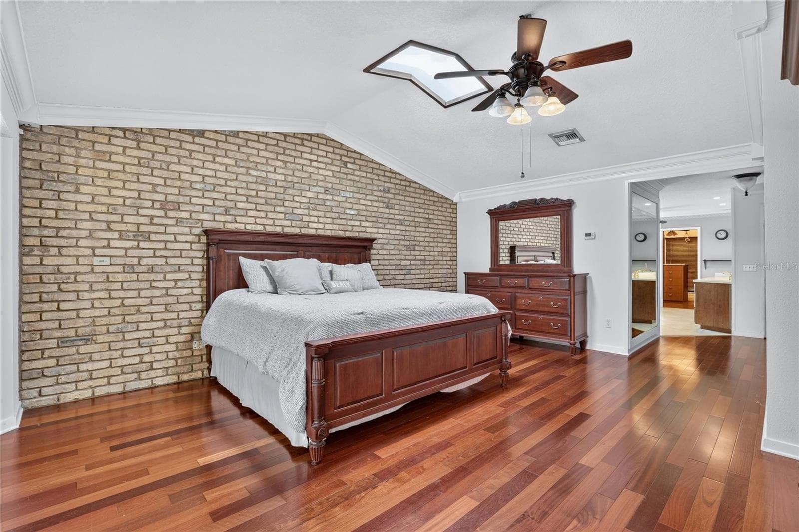 Primary bedroom - 306 OAK ESTATES DR, ORLANDO