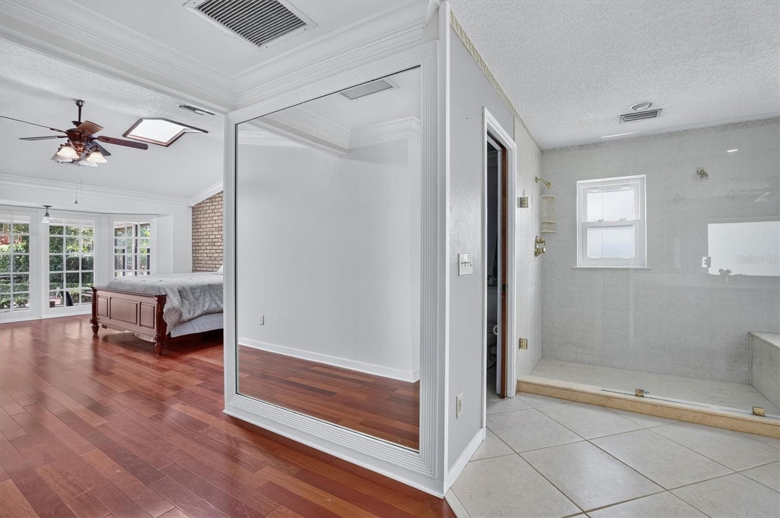 Primary bedroom - 306 OAK ESTATES DR, ORLANDO