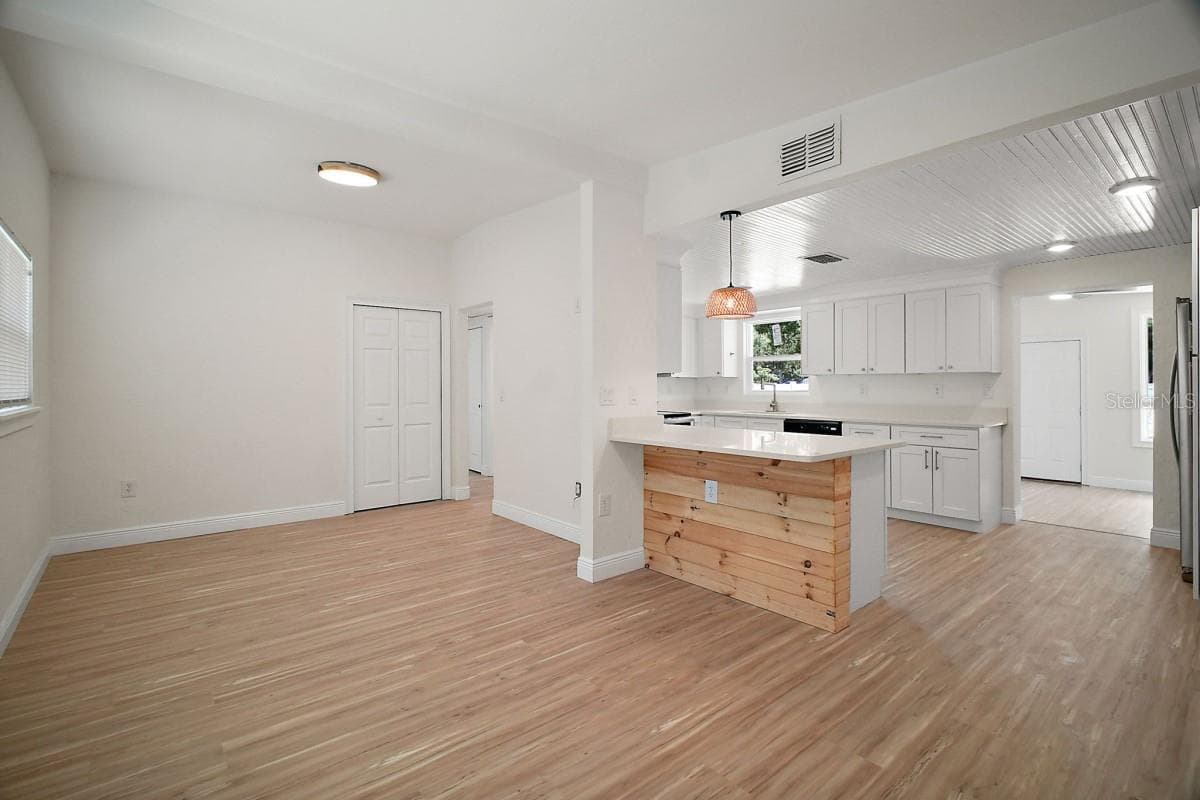 Single Family Residence at 1103 MALCOM RD, OCOEE, photo 8 of 16