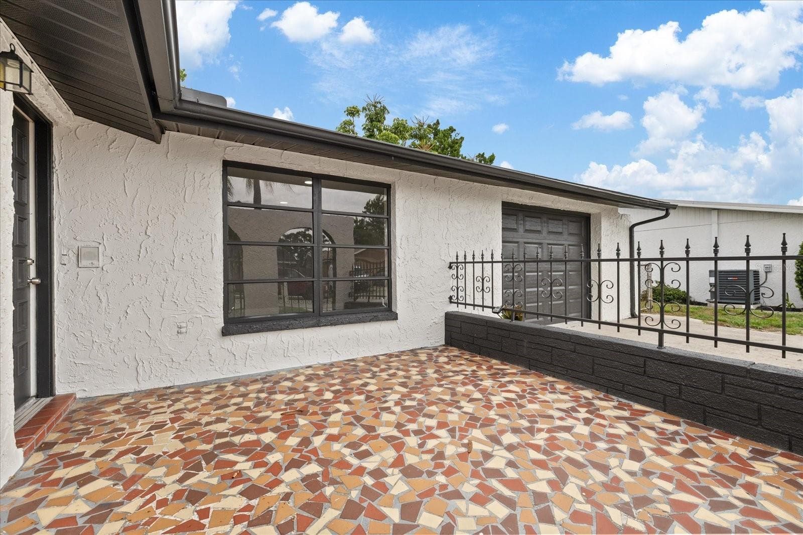 Single Family Residence at 9401 GLEN MOOR LN, PORT RICHEY, photo 9 of 44