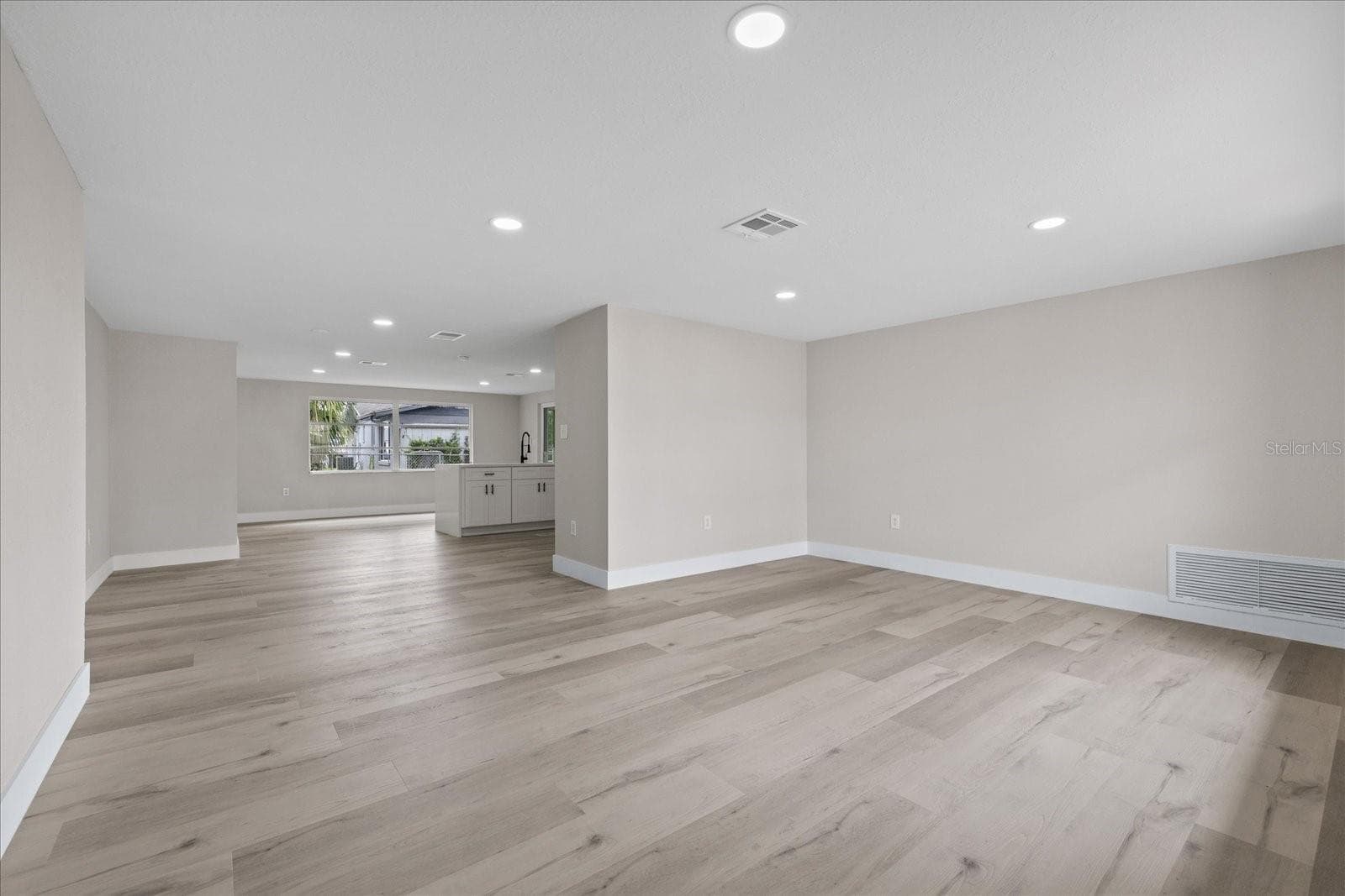 Single Family Residence at 9401 GLEN MOOR LN, PORT RICHEY, photo 10 of 44