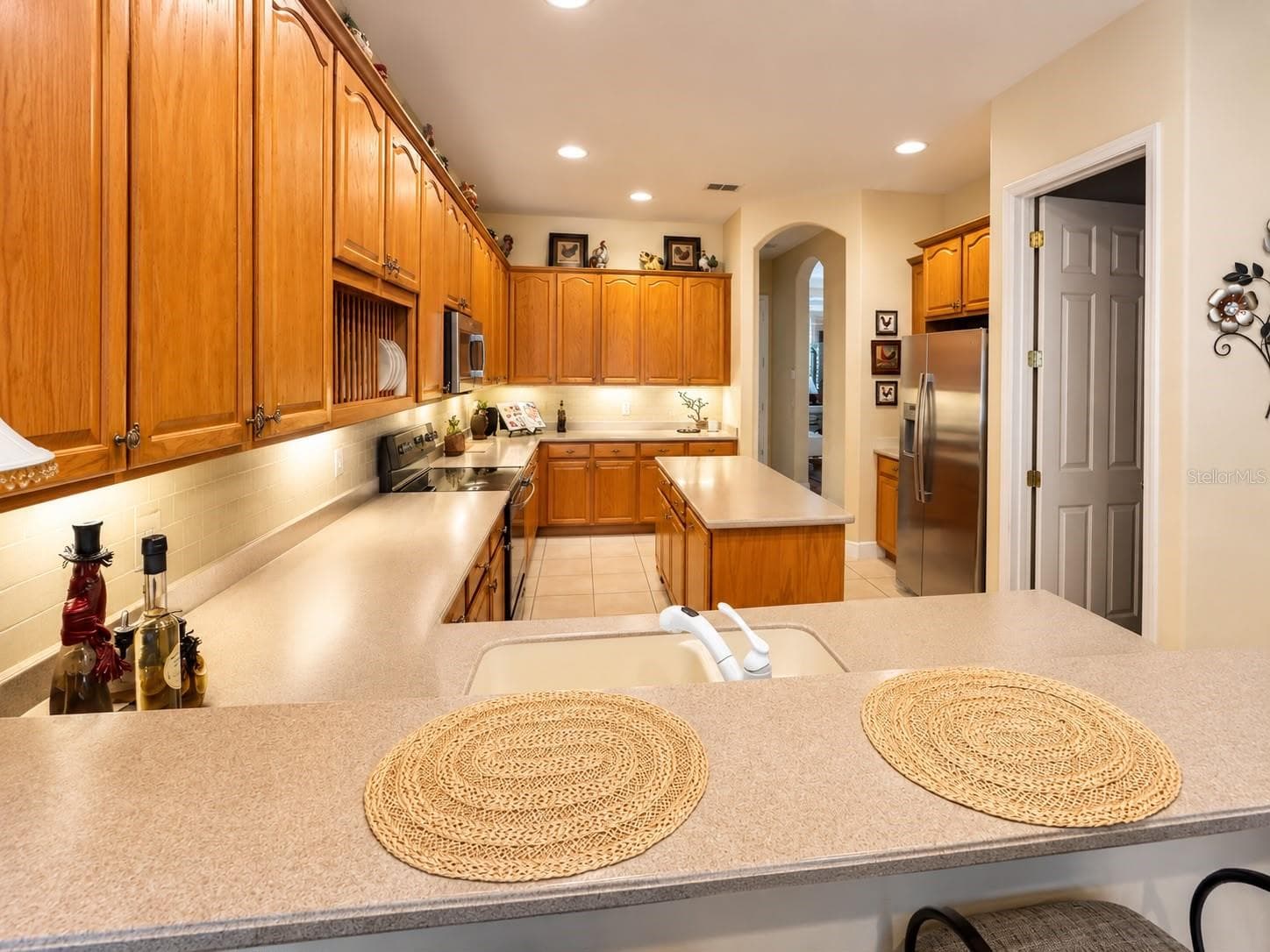 Single Family Residence at 1724 BRIDGETS CT, KISSIMMEE, photo 9 of 54